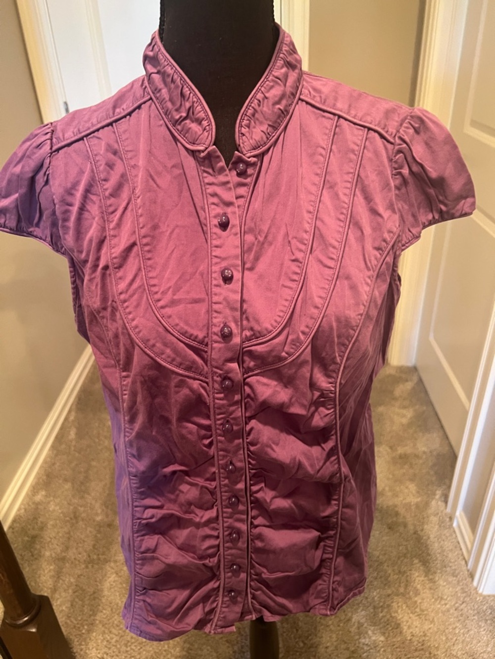 🎯Worthington Plum Pintuck Button-Front Cap Sleeve Blouse